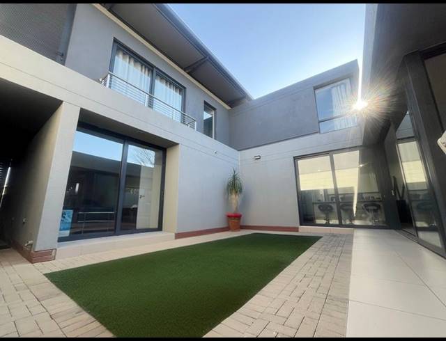 4 BEDROOM PROPERTY TO RENT IN WATERKLOOF RIDGE